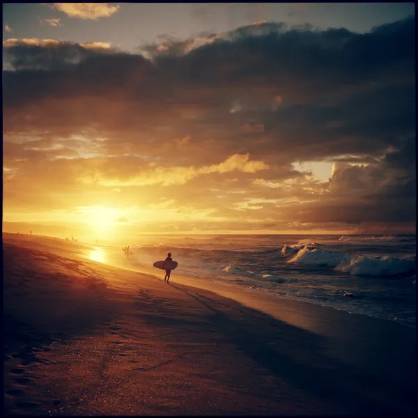 Sunset on the North Shore / ノースショアの夕景 - 秋倉　康介