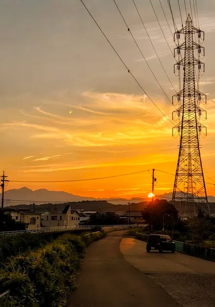 家路の夕映え -鉄塔とノスタルジー- / The Sunset Route - Steel Tower and Nostalgia - HT　PHOTO