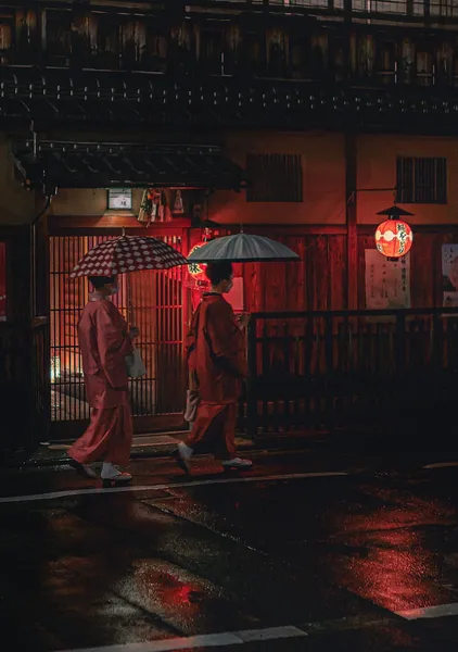 Red Lantern in the Rain, Gion Kyoto – Japanese Umbrella Street Photography Print - ヨシダトクジ