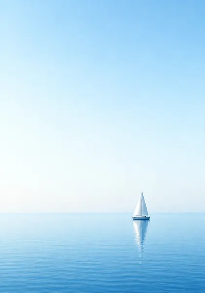 水平線の静けさ -Silence on the Horizon- - AKI