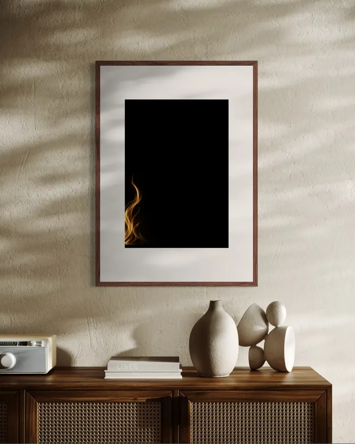 「静寂に宿る炎」 "The Flame Within Silence"